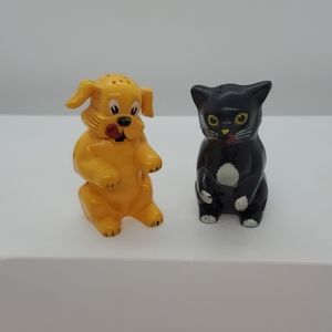 🐶3/$30 1950s Ken L Ration S&P Shakers
